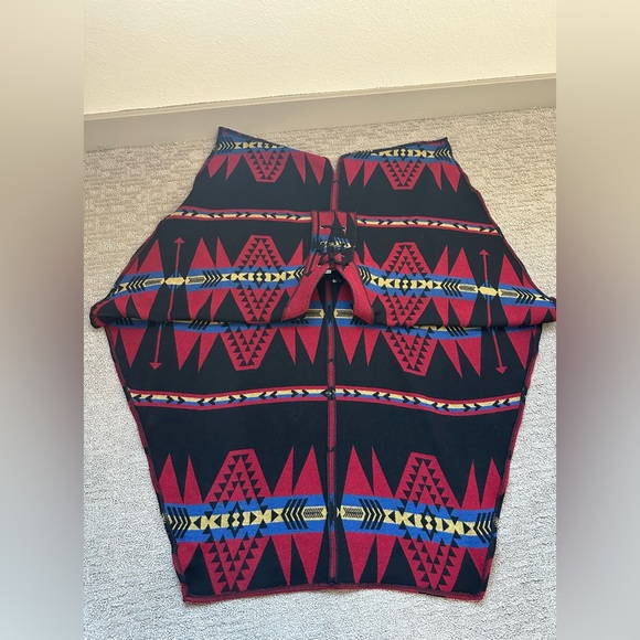 Silverado Vintage Southwest Poncho Top Made in USA (Red/Black/Blue) - Picture 15 of 16